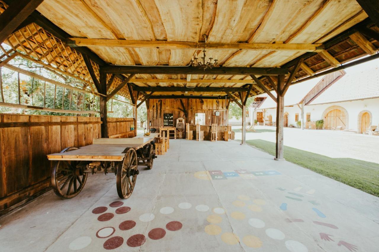 Treehouse Drevesna Hiska Strkovo Gnezdo Ranc Jures Hotell Ljutomer Exteriör bild