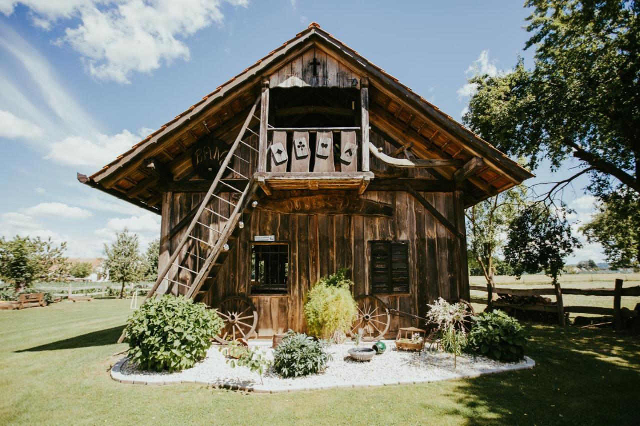 Treehouse Drevesna Hiska Strkovo Gnezdo Ranc Jures Hotell Ljutomer Exteriör bild